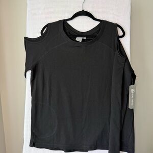 Daisy Fuentes Poly Blend Cold Shoulder top Size XL NWT Black Athleisure